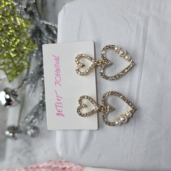 NWT BETSEY JOHNSON EARRINGS - Picture 2 of 3